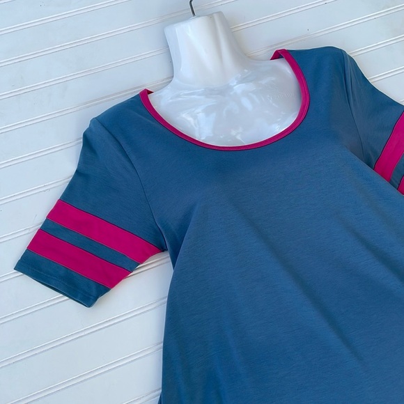 LulaRoe Colorblock Perfect T High Low Top - Picture 8 of 11